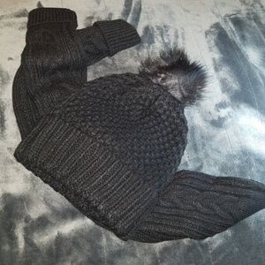 The jet-set diaries beanie hat and knee high socks